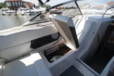 2005 Regal 2565 Window Express