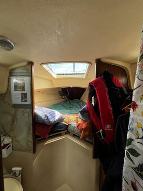 v berth and head and locker