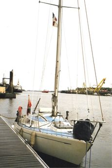 Hustler 25.5