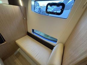 2023 Bavaria SR33 17