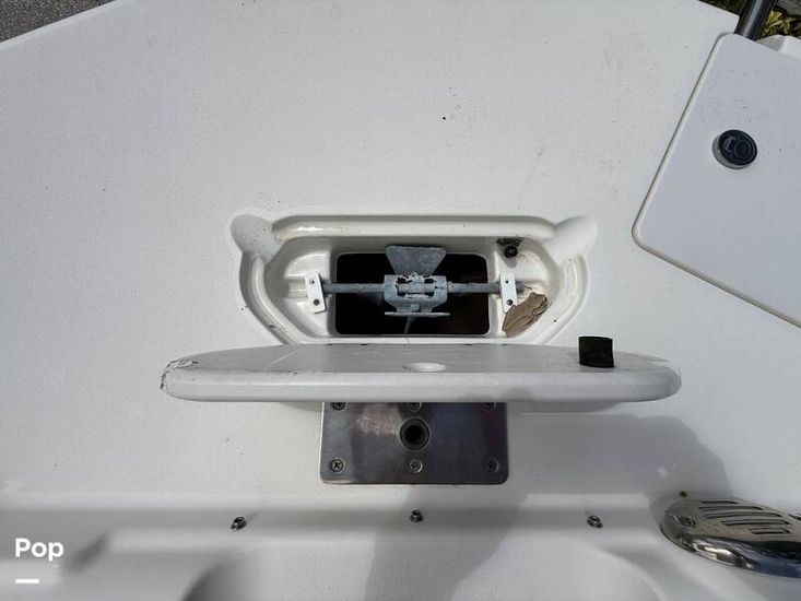 2016 NauticStar 223 DC Sport Deck