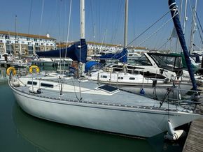 She 33  - Exterior