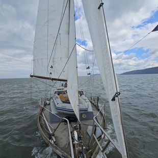 Hartley Tahitian 44ft yacht sailboat