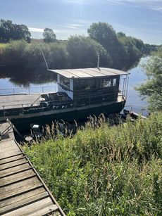 68ft x15ft refurbished Houseboat nr York with secure tenancy mooring