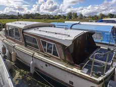 1975 Classic Motor Cruiser 