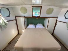 14,80 x 4,05m pretty, well maintained pleasure Tjalk, recent survey