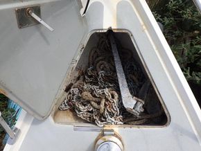 LM 30 Motor Sailer - Anchor Locker