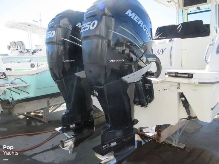 2015 Boston Whaler outrage 280