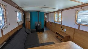 Lounge area