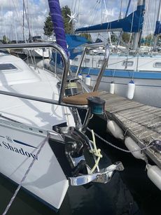 Beautifully maintained Dufour 32 Classic wheel steering shoal draft