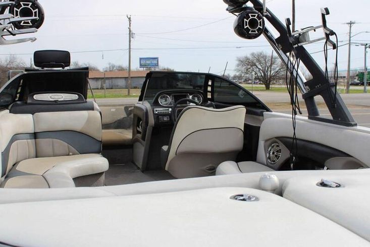 2010 Malibu wakesetter 23 lsv