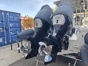 Island RIBs 10m Cuddy cabin - Engine