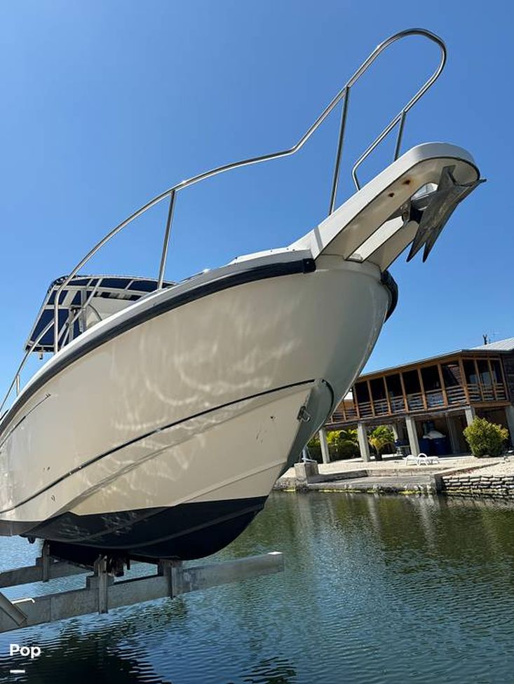 1998 Boston Whaler outrage 260