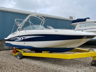 2011 Rinker 248