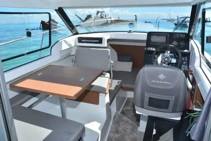 2024 Jeanneau Merry Fisher 695