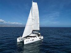 2023 Lagoon 42