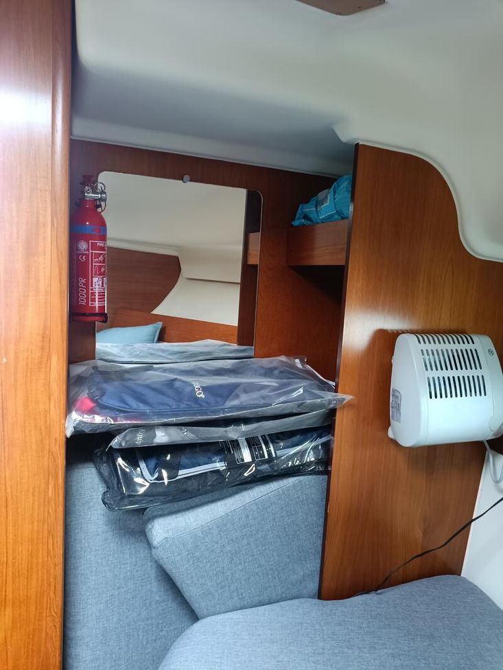 Jeanneau Merry Fisher 805 in outstanding condition