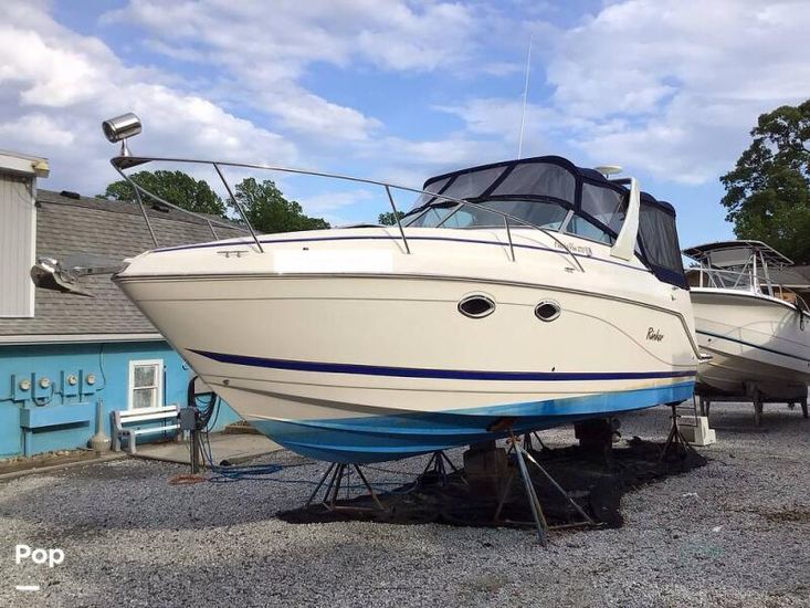 2006 Rinker fiesta vee 270