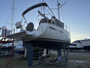 2015 Bavaria Cruiser 37 24