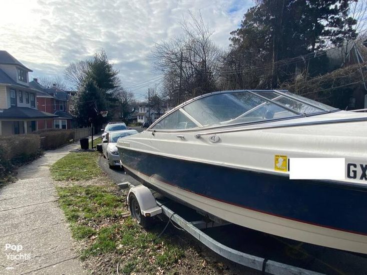 2004 Bayliner 210 cuddy