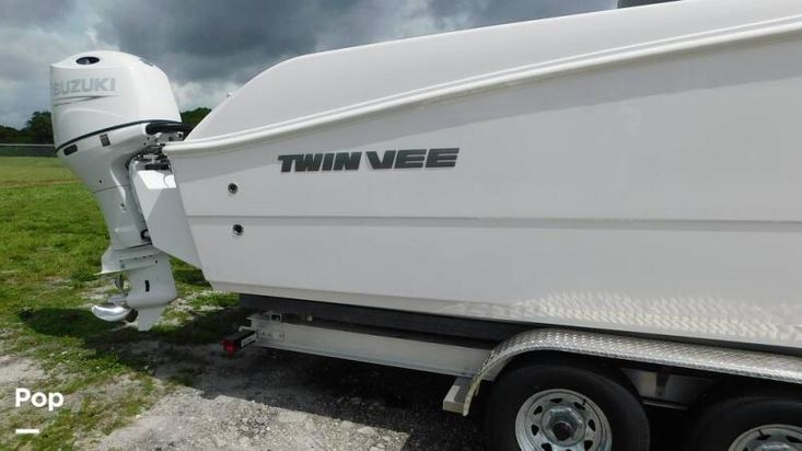 2025 Twin Vee 260 stx cc