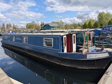 Navy Dancer 50' trad available with mooring at Roydon Marina 