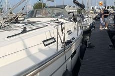 2011 Bavaria Cruiser 36