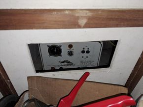 Battery charge controller