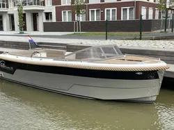 2025 GS Tender 28