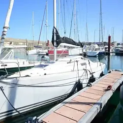 2010 Beneteau First 25.7
