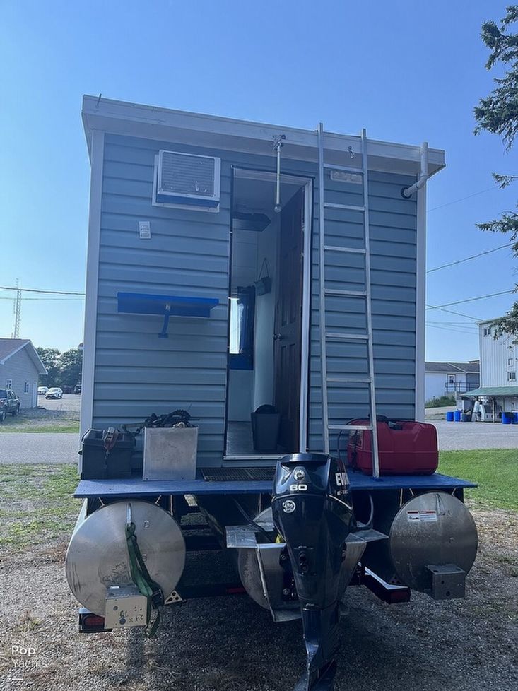 1998 Able custom houseboat