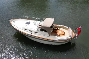 2008 Antaris 825