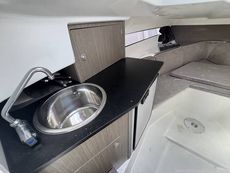 2022 Beneteau Flyer 8 Sundeck