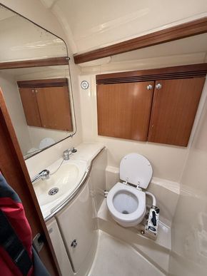 En suite heads