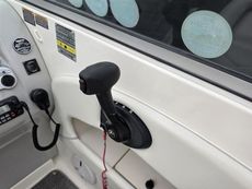 2005 Maxum 2400 SC3