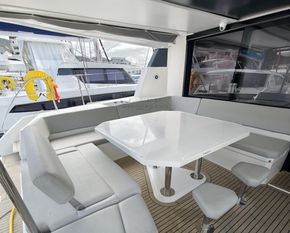 Leopard 50  - Cockpit