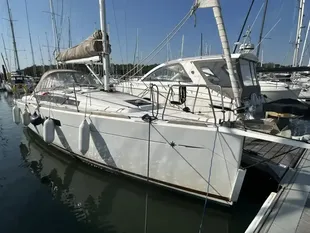 2014 Jeanneau Sun Odyssey 349
