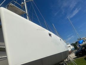 Scape Yachts 39 Open Performance catamaran sail  - Hull Close Up