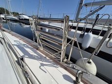 Rustler 42