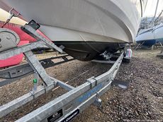2022 Beneteau Flyer 8 Sundeck