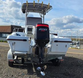 Triumph 21 Centre Console Fast Fisher - Stern