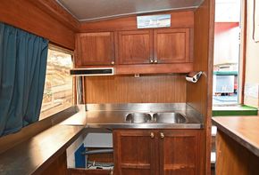 Galley / Café