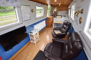 Saloon aft