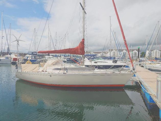 FIRST 32 SOLID CRUISING YACHT - £22500 excellent value