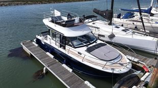 2022 Jeanneau Merry Fisher 1095 Flybridge