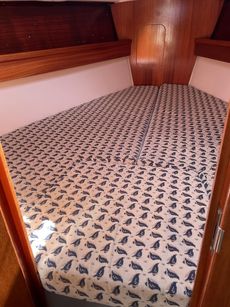 Beautifully maintained Dufour 32 Classic wheel steering shoal draft