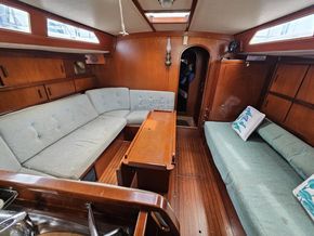 Amel Mango 52  - Saloon