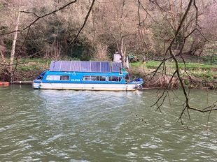 12x38ft River cruiser live aboard
