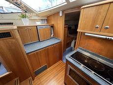 Broom 395