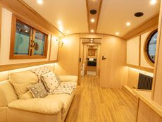 55x10 CUSTOM BUILD - BESPOKE BOAT CO